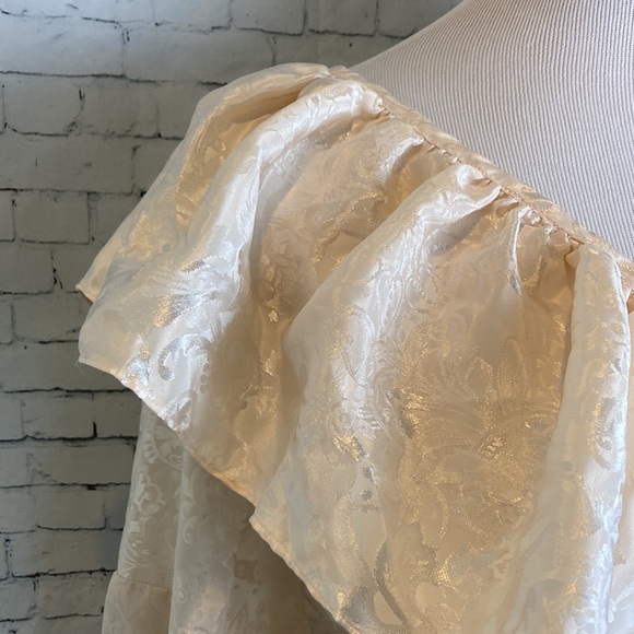 VICTORIA'S SECRET Vintage Gold Label Ivory Babydoll Satin Gown M/L Sexy Ruffles - Picture 5 of 16